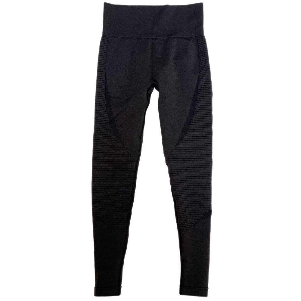 ACTA Women's Seamless High Rise Leggings Size S Black Ribbed Knit 7/8 Cropped